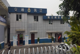 提供滅火(huǒ)器(qì) 水(shuǐ)帶 安全疏散等消防器(qì)材